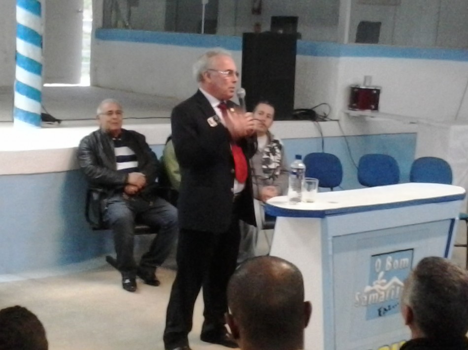 Governador do Rotary Club no Brasil visita o Bom Samaritano
